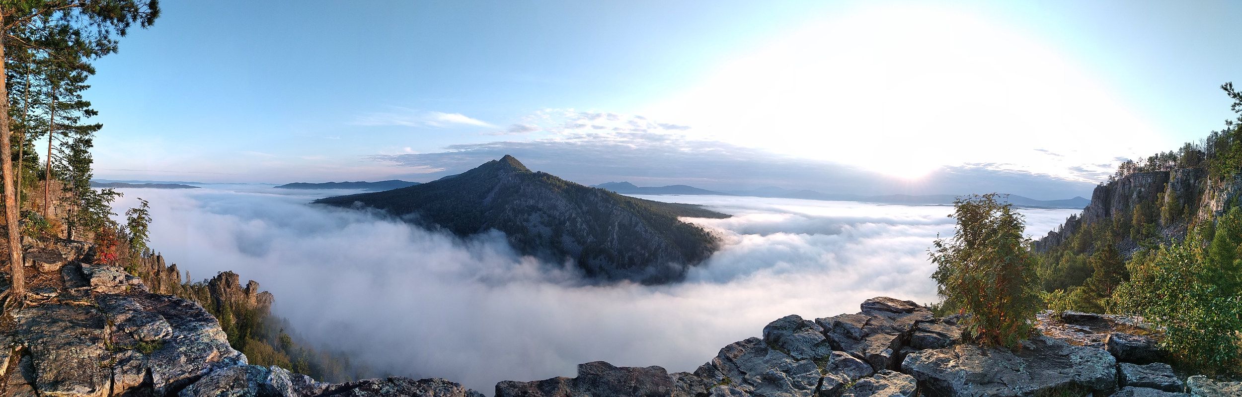 Скалы Орлиное гнездо Айгир