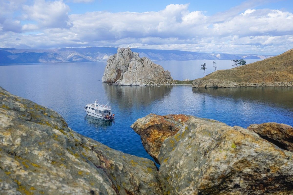 Остров Лев Байкал